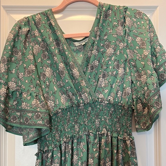 Floral Green Maxi Dress - Picture 2 of 5